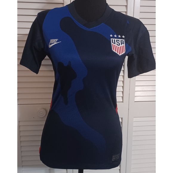 Nike Dri Fit Women's USA Size Small Shirt - Picture 1 of 4